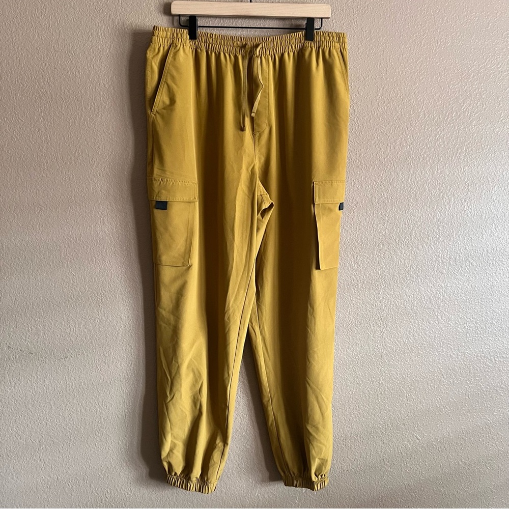 DSG Men's Mustard Cargo Jogging Pants Size XL